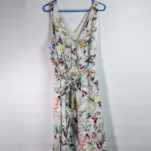 A New Day v-neck sleeveless dress - Picture 2 of 4